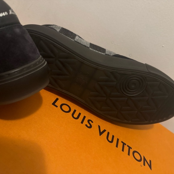 Louis Vuitton Damier Distorted Ollie Sneaker - Picture 6 of 7